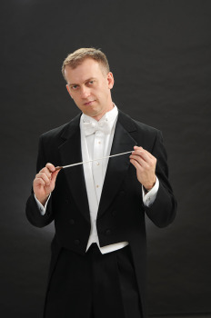 Conductor Linus Lerner