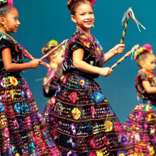 Folklorico dancers to perform at TWOQC luncheon.