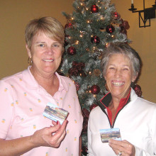 Flight 4 first place winners: Lynn Thomas and Diana Simmons