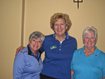B flight Frosty Dames Frannie Vanselow,  Athea Critchlow and Carolyn McBride