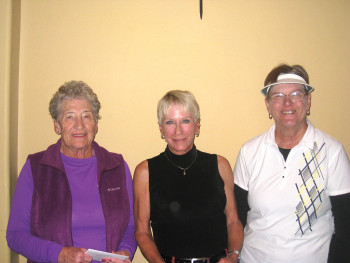 Irene Broderick, closest to the line,  Diane Dodd, longest putt and  Bonnie Anderson, closest to the pin
